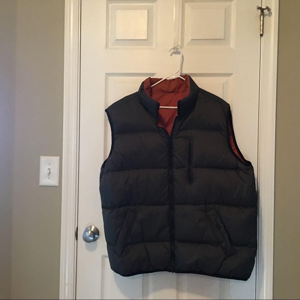Reversible Gap Vest Excellent Condition - image 2